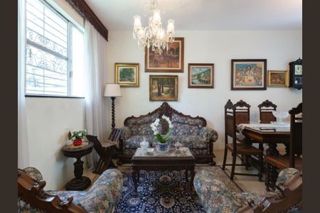 Casa à venda com 210m², 3 quartos e 2 vagas