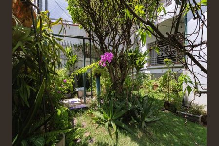 Casa à venda com 210m², 3 quartos e 2 vagas