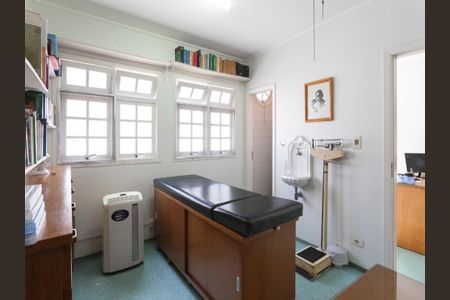 Casa à venda com 210m², 3 quartos e 2 vagas