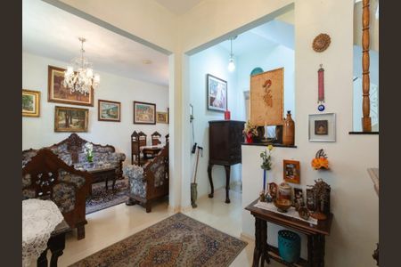 Casa à venda com 210m², 3 quartos e 2 vagas