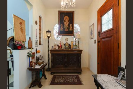 Casa à venda com 210m², 3 quartos e 2 vagas