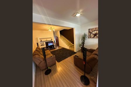 Casa à venda com 210m², 3 quartos e 5 vagas