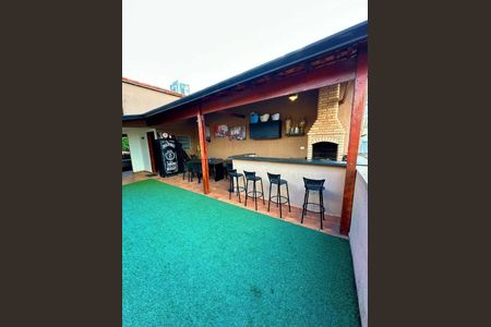 Casa à venda com 210m², 3 quartos e 5 vagas