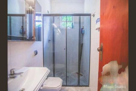 Casa à venda com 392m², 3 quartos e 6 vagas Casa à venda com 392m², 3 quartos e 6 vagasBanheiro