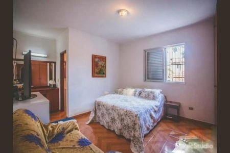 Casa à venda com 392m², 3 quartos e 6 vagas Casa à venda com 392m², 3 quartos e 6 vagasQuarto -Suíte