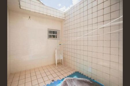 Casa à venda com 392m², 3 quartos e 6 vagas Casa à venda com 392m², 3 quartos e 6 vagasÁrea de Serviço