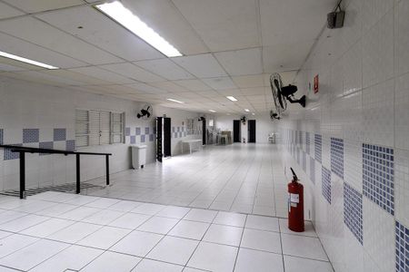 Apartamento para alugar com 80m², 3 quartos e 1 vagasalão de festas_2