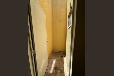 Casa de condomínio à venda com 140m², 2 quartos e 1 vagaCorredor