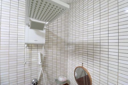 Casa à venda com 220m², 3 quartos e 1 vagaDetalhe do Banheiro da Suite