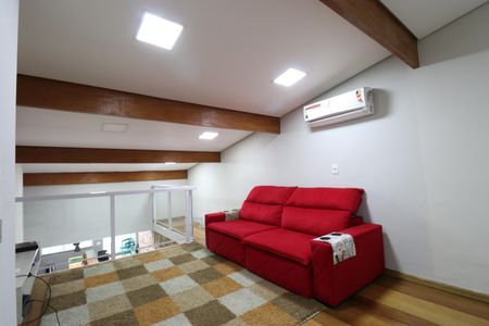 Casa à venda com 220m², 3 quartos e 1 vagaSala de TV