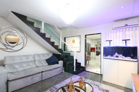 Casa à venda com 220m², 3 quartos e 1 vagaSala