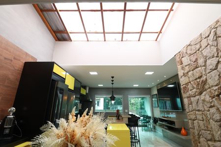 Casa à venda com 220m², 3 quartos e 1 vagaÁrea gourmet
