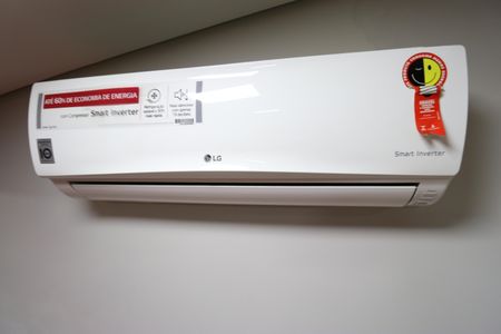 Casa à venda com 220m², 3 quartos e 1 vagaSala de TV