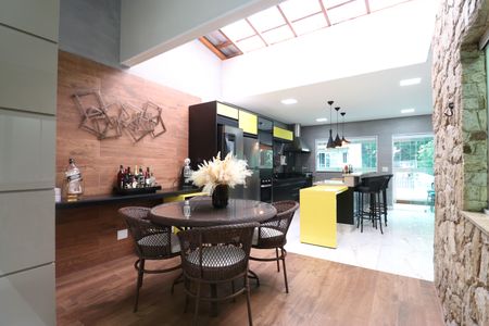 Casa à venda com 220m², 3 quartos e 1 vagaSala de Jantar