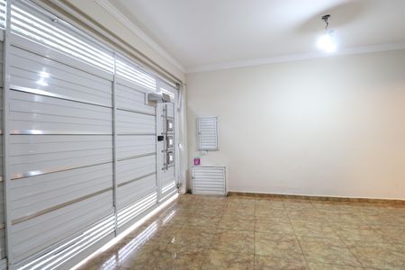 Casa à venda com 220m², 3 quartos e 1 vagaGaragem