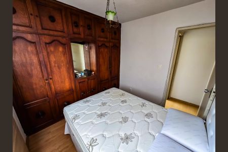 Apartamento à venda com 75m², 3 quartos e 1 vagaQuarto 2