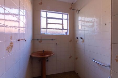 Casa à venda com 183m², 3 quartos e 1 vagaBanheiro