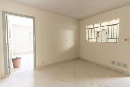 Sala de casa à venda com 3 quartos, 183m² em Jardim Textil, São Paulo