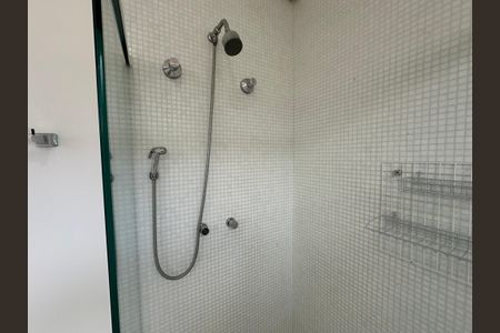 Casa de condomínio à venda com 1200m², 4 quartos e 4 vagasBanheiro da Suíte 4