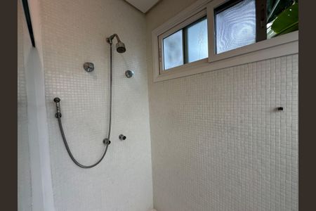 Casa de condomínio à venda com 1200m², 4 quartos e 4 vagasBanheiro da Suíte 2