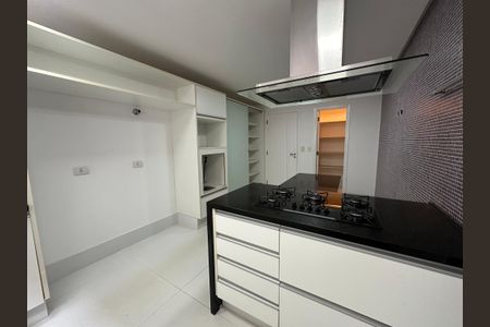 Casa de condomínio à venda com 1200m², 4 quartos e 4 vagasCozinha