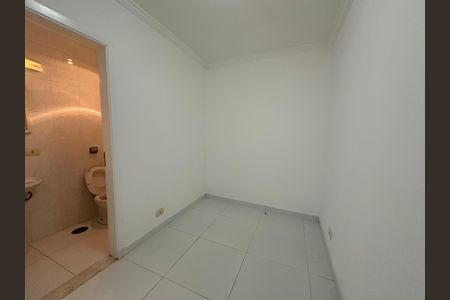 Casa de condomínio à venda com 1200m², 4 quartos e 4 vagasQuarto de Serviço