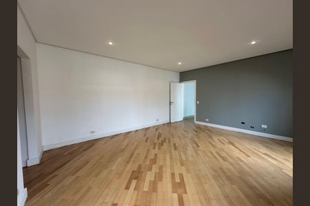 Casa de condomínio à venda com 1200m², 4 quartos e 4 vagasSuíte 3
