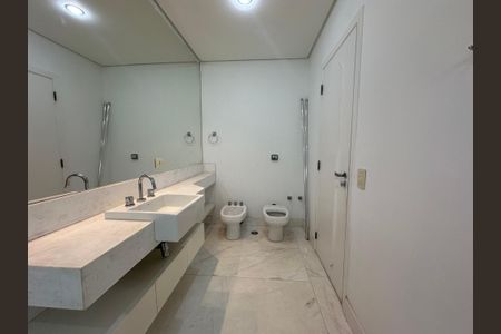 Casa de condomínio à venda com 1200m², 4 quartos e 4 vagasBanheiro da Suíte 3