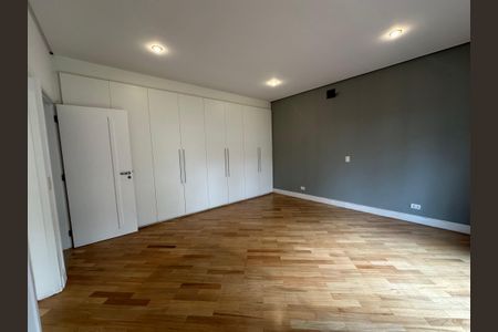 Casa de condomínio à venda com 1200m², 4 quartos e 4 vagasSuíte 1