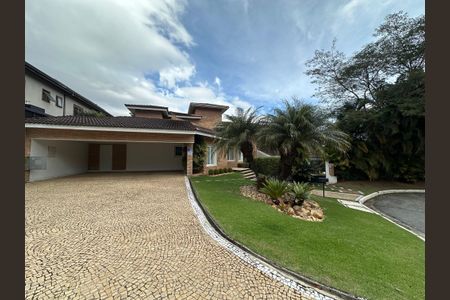 Casa de condomínio à venda com 1200m², 4 quartos e 4 vagasGaragem