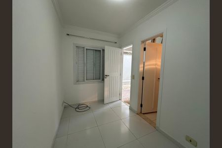 Casa de condomínio à venda com 1200m², 4 quartos e 4 vagasQuarto de Serviço