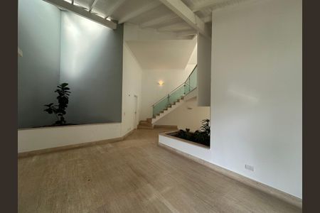 Casa de condomínio à venda com 1200m², 4 quartos e 4 vagasSala