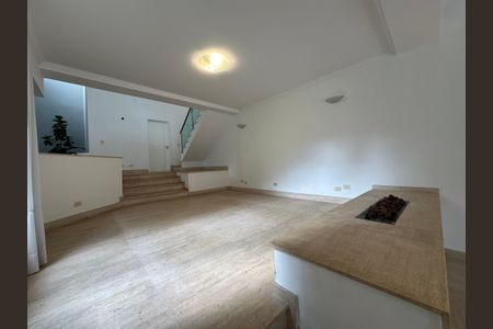 Casa de condomínio à venda com 1200m², 4 quartos e 4 vagasSala