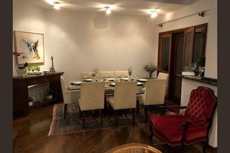 Casa de condomínio à venda com 501m², 4 quartos e 5 vagas