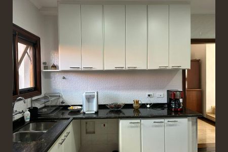 Casa de condomínio à venda com 501m², 4 quartos e 5 vagas