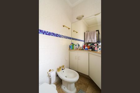 Casa de condomínio à venda com 400m², 4 quartos e 4 vagasBanheiro da Suíte 1