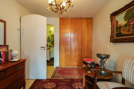 Casa de condomínio à venda com 400m², 4 quartos e 4 vagasSuíte 2