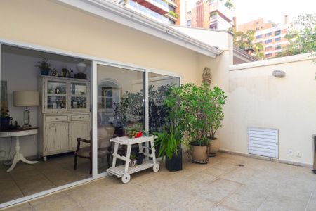 Casa de condomínio à venda com 400m², 4 quartos e 4 vagasÁrea externa