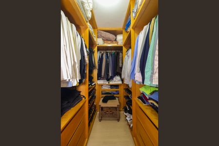 Casa de condomínio à venda com 400m², 4 quartos e 4 vagasBanheiro da Suíte 1