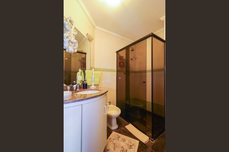 Casa de condomínio à venda com 400m², 4 quartos e 4 vagasBanheiro da Suíte 2