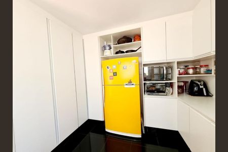 Cozinha de casa de condomínio à venda com 4 quartos, 364m² em Alphaville, Santana de Parnaíba
