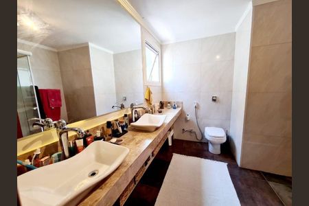 Banheiro de casa de condomínio à venda com 4 quartos, 364m² em Alphaville, Santana de Parnaíba