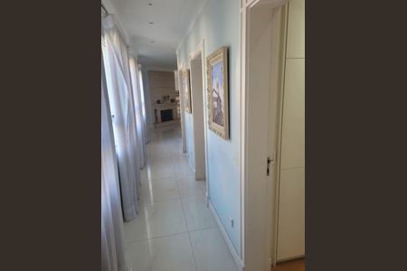 Casa de condomínio à venda com 800m², 4 quartos e 3 vagas