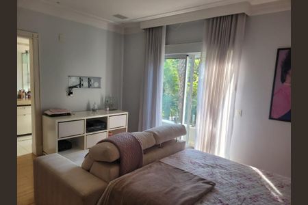 Casa de condomínio à venda com 800m², 4 quartos e 3 vagas