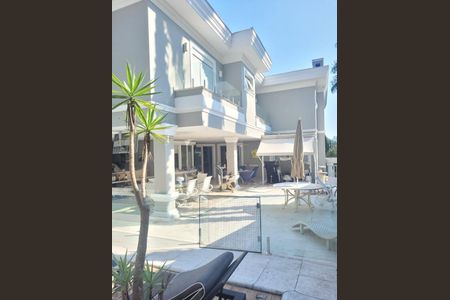 Casa de condomínio à venda com 800m², 4 quartos e 3 vagas