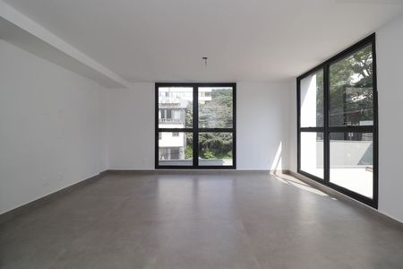 Casa de condomínio à venda com 276m², 3 quartos e 3 vagas Casa de condomínio à venda com 276m², 3 quartos e 3 vagasSala