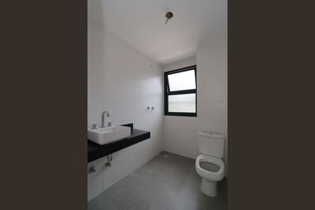 Casa de condomínio à venda com 276m², 3 quartos e 3 vagas Casa de condomínio à venda com 276m², 3 quartos e 3 vagasBanheiro