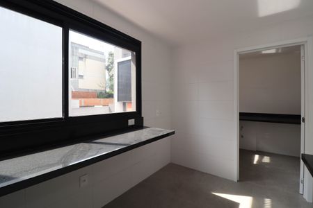 Casa de condomínio à venda com 276m², 3 quartos e 3 vagas Casa de condomínio à venda com 276m², 3 quartos e 3 vagasCozinha