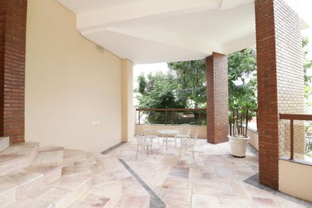 Apartamento à venda com 150m², 2 quartos e 3 vagasEntrada