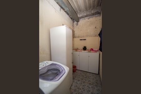 Casa à venda com 130m², 2 quartos e 7 vagas Casa à venda com 130m², 2 quartos e 7 vagasÁrea de Serviço